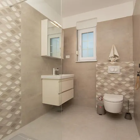 Ocean Breeze With Pool Вилла *